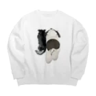 【ホラー専門店】ジルショップの犬と犬＊背中＊可愛い双子＊仲良し Big Crew Neck Sweatshirt