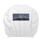 下田村の冠雪した富士山 Big Crew Neck Sweatshirt