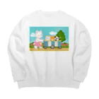 アプリコワークスのくまちゃん・みんなでお散歩 Big Crew Neck Sweatshirt