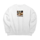 猫雑貨屋　ねこまろのパンの化身、茶トラ Big Crew Neck Sweatshirt