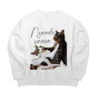 こまち と ひげよしのにゃんでやねん Big Crew Neck Sweatshirt