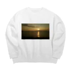 わんこの湘南の夕陽 Big Crew Neck Sweatshirt