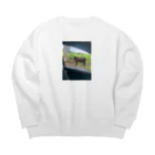 YASUE ABE JPのIn a car with a cow Big Crew Neck Sweatshirt