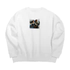 Lovers-chapelの「男」と「女」が拳銃を手に Big Crew Neck Sweatshirt