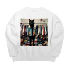 アニマルアーティファクトの服を選んでいる猫 Big Crew Neck Sweatshirt