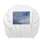 そらの4月16日　吹き荒れる風と雲 Big Crew Neck Sweatshirt