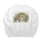 猫のきぬくんのお店の安寿ちゃんと弥勒くん Big Crew Neck Sweatshirt