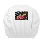 鈴屋の気まぐれ品の黄色の薔薇は金運アップの花 Big Crew Neck Sweatshirt