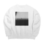 ニューセラミクスの車窓から怪獣がみえた Big Crew Neck Sweatshirt