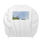 Ashidoriのシャボン玉と水色の空 Big Crew Neck Sweatshirt