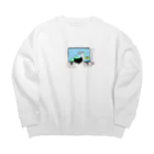 ねこがすき（ハチワレ猫姉妹のママ）のテレビたまとり猫 Big Crew Neck Sweatshirt