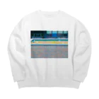 Ritz-studioのレンガとボール　iPhone ロンドン　イギリス　風景写真 Big Crew Neck Sweatshirt