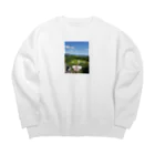 まなかのラブアンドピース Big Crew Neck Sweatshirt