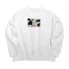 あっちゃんの作品の丑年 Big Crew Neck Sweatshirt