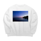 Issei Mの夕陽が沈んだ海岸線 Big Crew Neck Sweatshirt