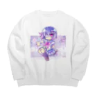 月蝕ざっか店＠SUZURIの<dolls>ユメミル Big Crew Neck Sweatshirt