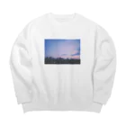 待ってる場所のふゆ Big Crew Neck Sweatshirt