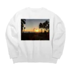 旅行したらのオアフの夕陽 Big Crew Neck Sweatshirt