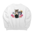 SANKAKU DESIGN STOREの仲良し！ぺちゃかわ猫ちゃんたちのバカンス。 Big Crew Neck Sweatshirt