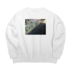 爆裂ニコニコショッピングのニコニコミラクルグッズ　にんじんこんにゃく Big Crew Neck Sweatshirt