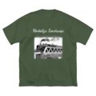 ヴィンテージ鉄道写真グッズの店の五行川橋梁を渡る C11325 ビッグシルエットTシャツ