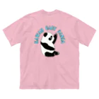 LalaHangeulのKawaii Baby Panda　(子パンダさん) バックプリント Big T-Shirt