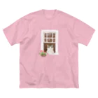 Ａｔｅｌｉｅｒ　Ｈｅｕｒｅｕｘの窓辺の猫　①　背景なし Big T-Shirt