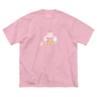 まめぞう君のおへやのミツバチぶたさんと蜂の子さん Big T-Shirt