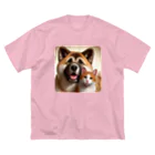 ニャーちゃんショップのイヌと仲良しなネコ ビッグシルエットTシャツ