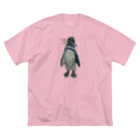 hami_closetのガラパゴスペンギン・クレパス画 Big T-Shirt