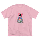 ヤママユ(ヤママユ・ペンギイナ)の着物ぺんぎん―ケープと桃― Big T-Shirt