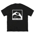 アージーのLOVE and PEACE ビッグシルエットTシャツ