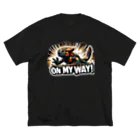 Baby_of_Gorillaのファイヤーサラマンダー”On My Way !” ビッグシルエットTシャツ