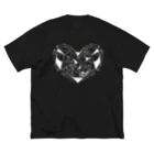 Meow__35のη άσπρος καρδιά ビッグシルエットTシャツ