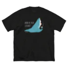 さかたようこ / サメ画家のほっとひと息サメ〈濃いめの地色向け〉  ビッグシルエットTシャツ