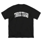 THREE TEA GO｜三茶散歩のCOLLEGE Big T-Shirt