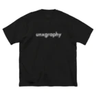 unxgraphyのLogo -White- ビッグシルエットTシャツ