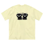 ブヒーズのtwin pug Big T-Shirt