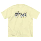 penguininkoのhappiness Dancing  Big T-Shirt