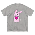 みけにゃんショップのハートうさぎ ビッグシルエットTシャツ