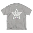 SAKURA WING LLC.のSAKURA WINGスター白字 ビッグシルエットTシャツ