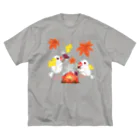 Lily bird（リリーバード）の落ち葉と焼き芋と文鳥ず ビッグシルエットTシャツ