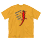 LalaHangeulのJAPANESE FIRE BELLY NEWT (アカハライモリ)　　バックプリント ビッグシルエットTシャツ
