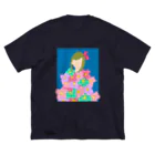 KAEDEsanの花ドレスを着た少女 Big T-Shirt