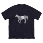 新谷べにの馬白 ビッグシルエットTシャツ