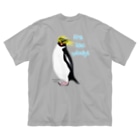 LalaHangeulのRockhopper penguin　(イワトビペンギン)　バックプリント Big T-Shirt