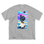 momo_emiのネオン2022 ビッグシルエットTシャツ