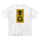 のもとのよく地面に貼ってあるシール"G" Big T-Shirt