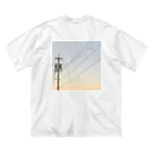 しろのいろいろしょっぷの電柱と月 Big T-Shirt