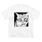 MATSUショップのじとっとした目で見つめる猫　不透明 ビッグシルエットTシャツ